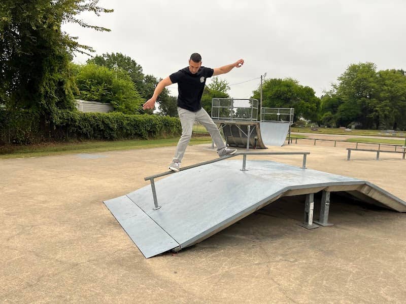 Edwards Park - Image 3