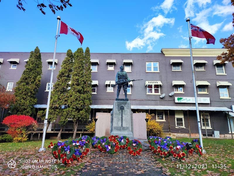 Memorial Cenotaph Park - Image 1