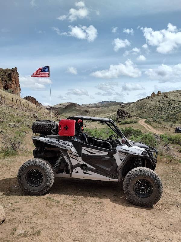 Silver City Road off-road parking - Image 1
