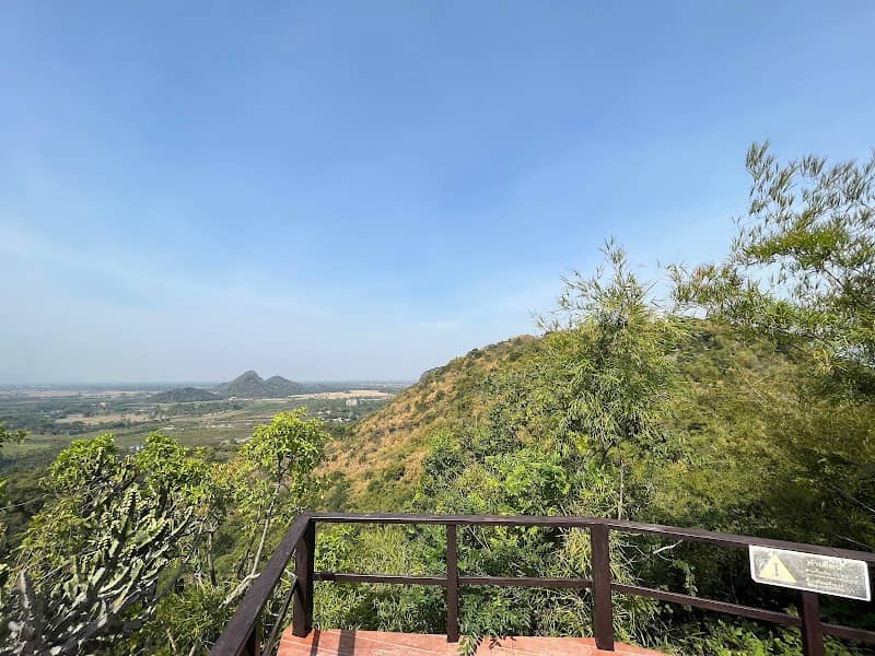 Elephant Corral Viewpoint - Image 1