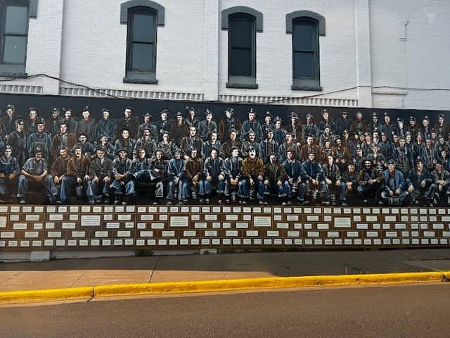 Miners Painted Memorial - Image 1