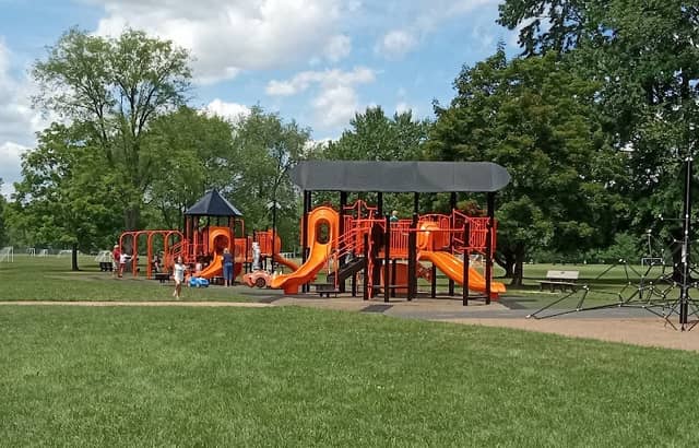 Howland Township Park - Image 1