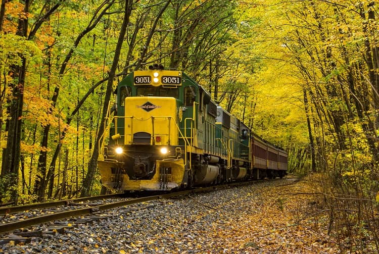 Lehigh Gorge Scenic Railway: Trademark of the Reading & Northern Railroad - Image 1