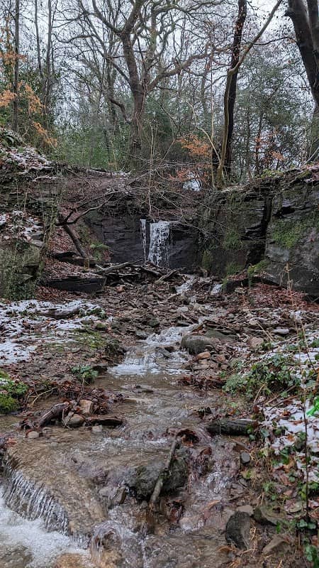 Secret Waterfalls - Image 1