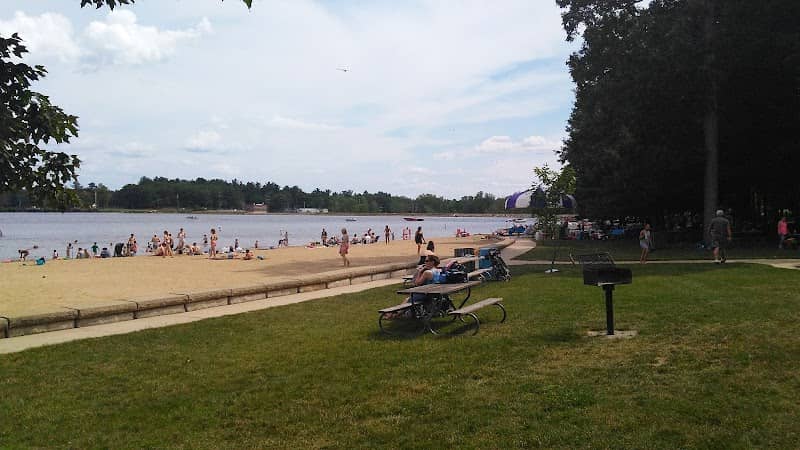 Sanford Lake Park - Image 2