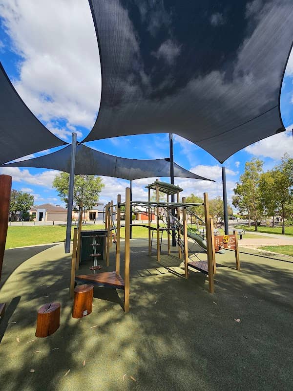 Canna Park - Image 1