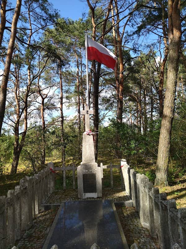 Grób Gen. Ludwika Kickiego - Image 1