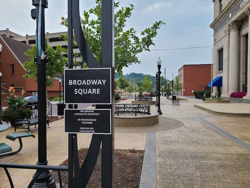 Broadway Square - Image 1