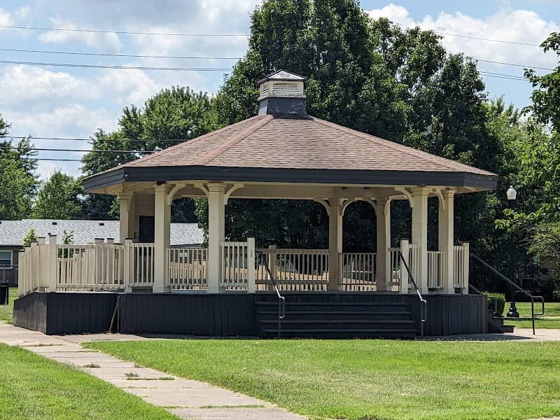 Lansden Park - Image 1
