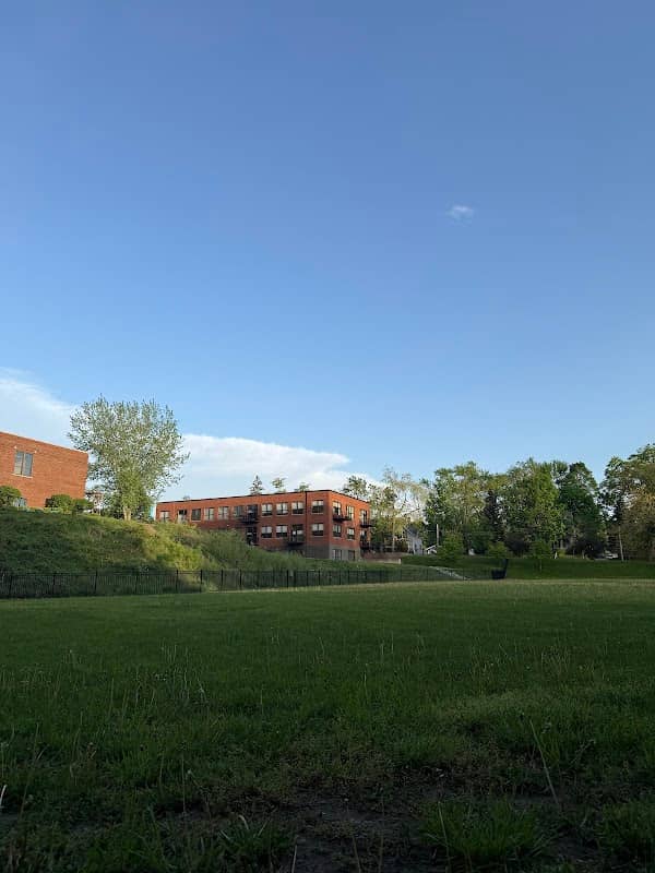 Baer Park - Image 1