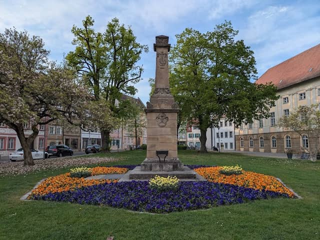 Schillerplatz-Brunnen - Image 1