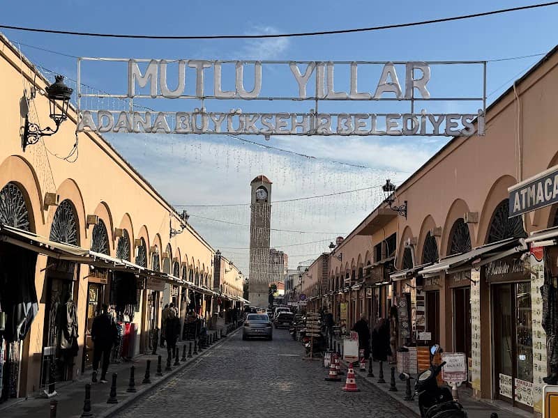 Tarihi Kazancilar Çarşısı - Image 2