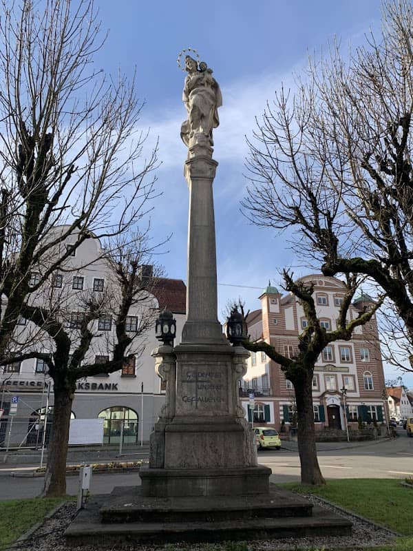 Grafinger Kriegerdenkmal - Image 1
