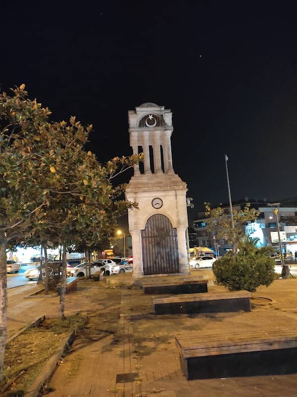 Uzundere Meydan Saat Kulesi - Image 1
