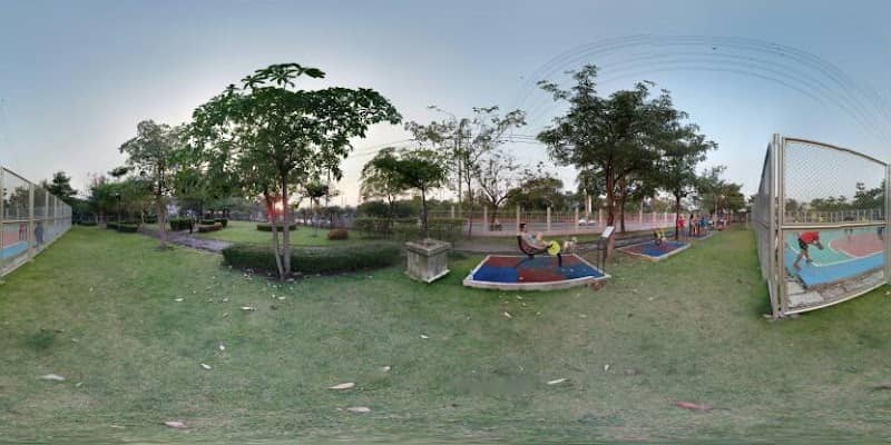 Ruam Ruen, Rama 9 Kids Park - Image 2