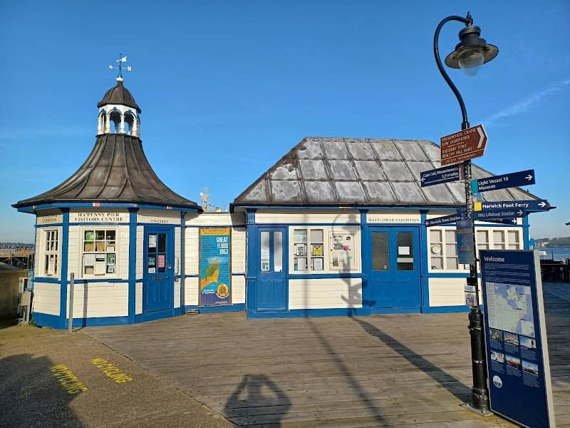 Ha'penny Pier - Image 1
