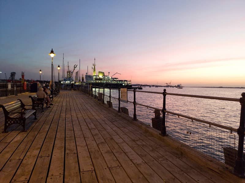 Ha'penny Pier - Image 2