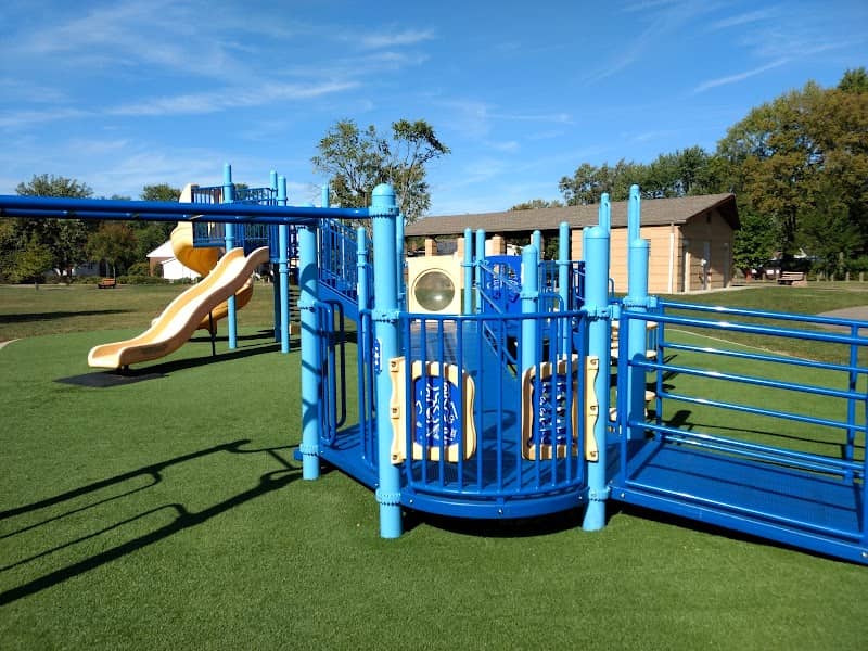 Ralph Ficke Memorial Park - Image 2