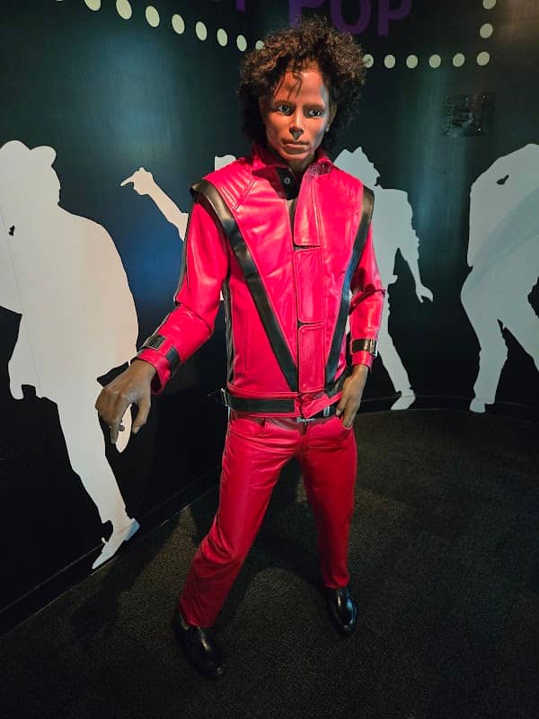 Louis Tussaud's Waxworks - Image 2