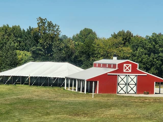 Idyllwood Outdoor Venue - Image 1