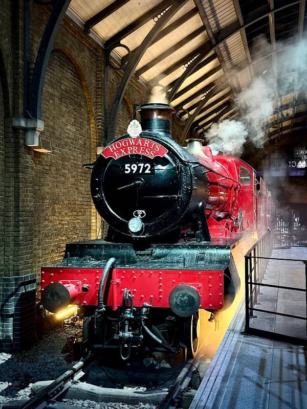 Hogwarts Express tours - Image 3