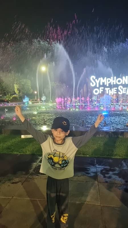 Dancing Fountain Ancol - Image 1