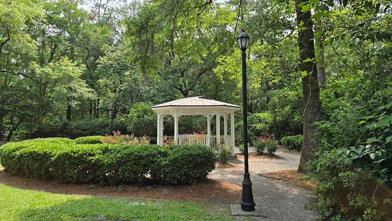 Azalea Park - Image 1