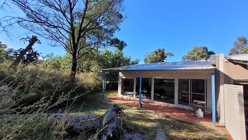 Waterfront Retreat at Wattle Point - Image 1