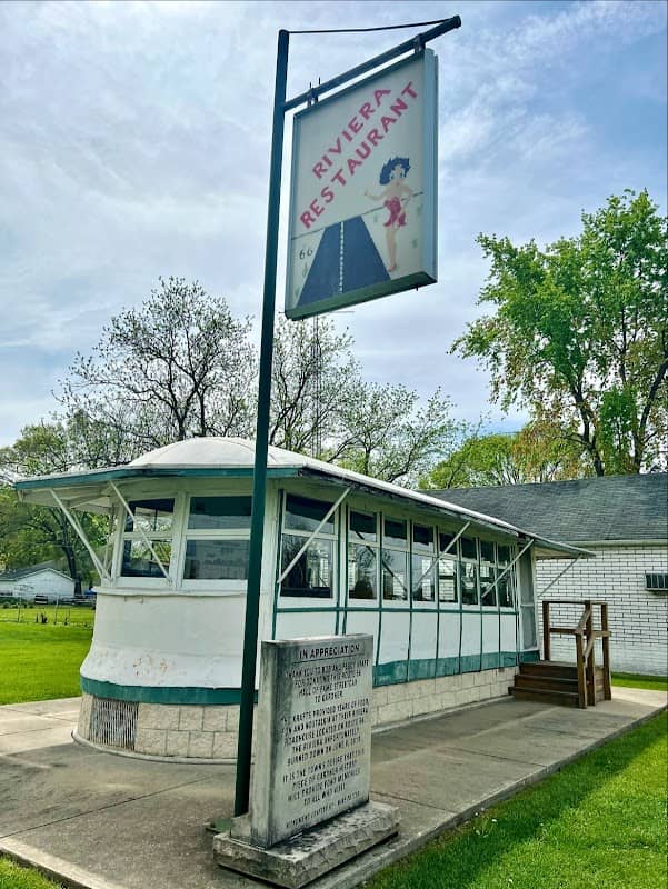 Riviera Restaurant - Image 1