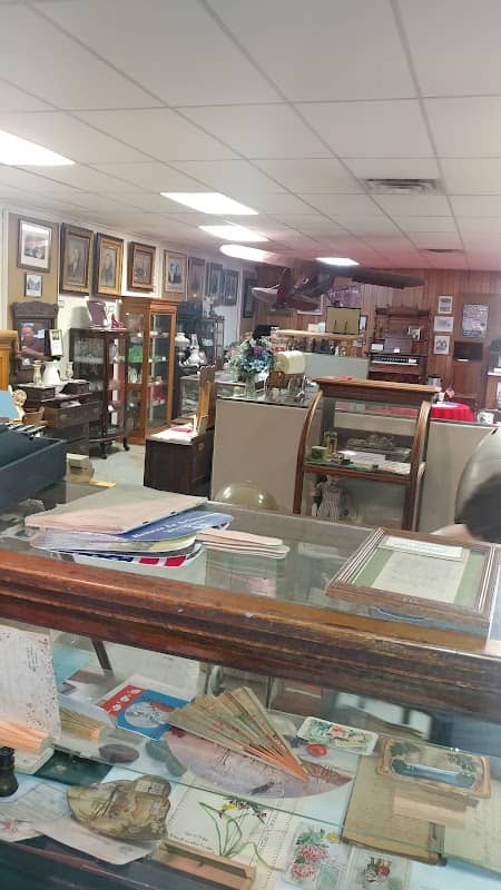 Van Buren County Historical Society Museum - Image 1