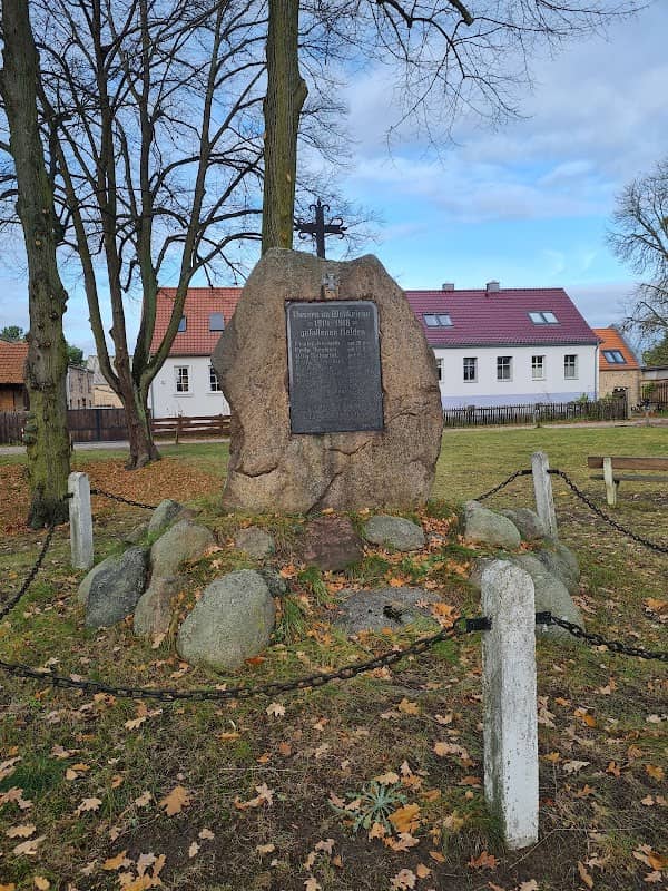 Kriegerdenkmal - Image 1