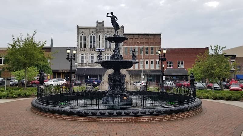 Fountain Square Park - Image 3
