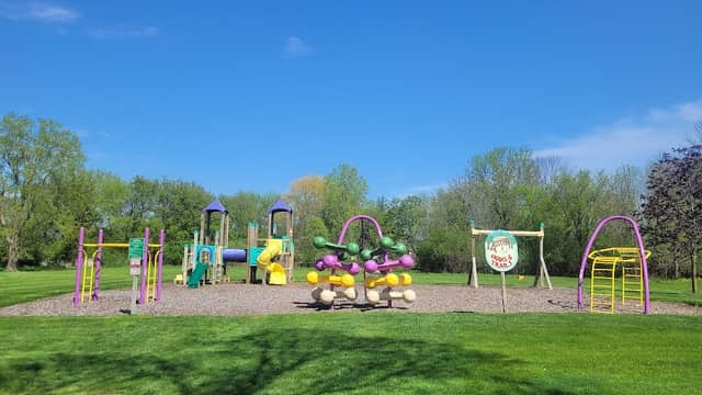 Kewaunee Neighborhood Park - Image 1