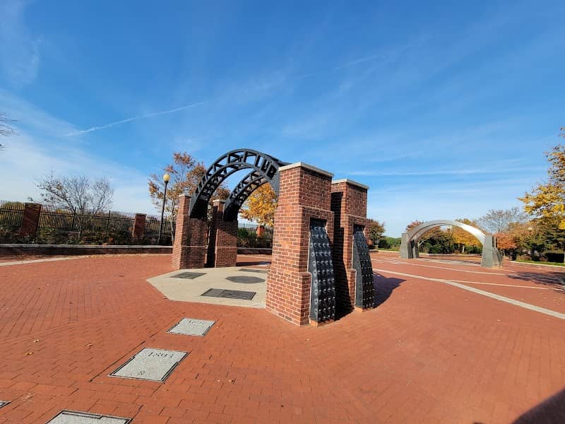 South Riverwalk Park - Image 4