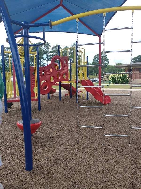 Hunter Memorial Park - Image 1