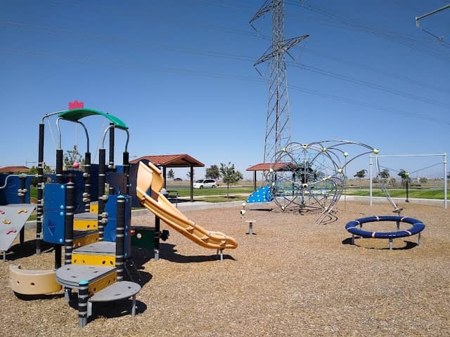 Mountain View Park - Image 1