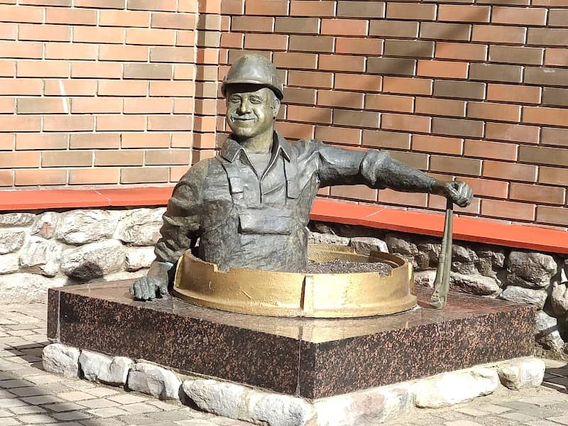 Pamyatnik Vodoprovodchiku - Image 1