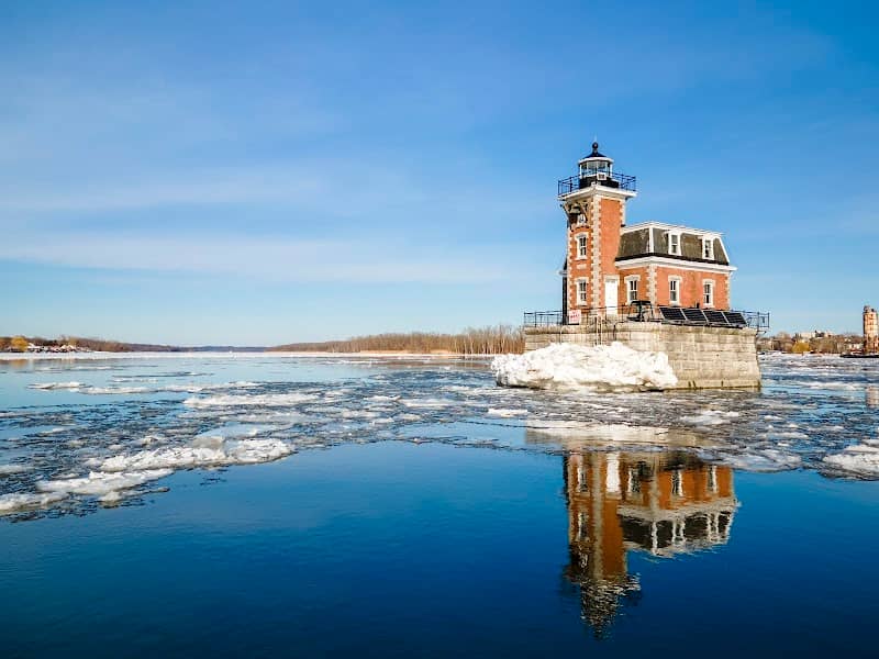 Hudson Athens Lighthouse - Image 3