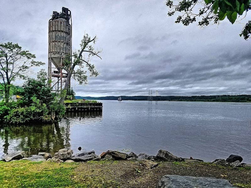 Hudson Athens Lighthouse - Image 1