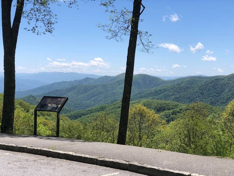 Blue Ridge Parkway - Great Smoky Mountains Expressway (US-23/74) Access Point (MP 443.5) - Image 1