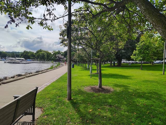 Lake Geneva Shore Path - Image 1