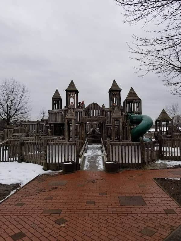 Adams-Ricci Park - Image 1