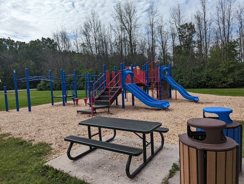 Deer Run Park - Image 1