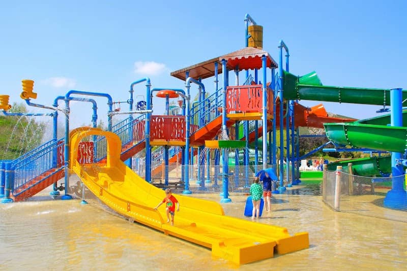 Twinlakes Outdoor Waterpark - Image 2