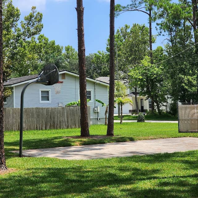 Tall Pines Park - Image 2