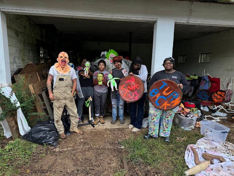 Zombie Apocalypse Paintball Hayride - Image 2