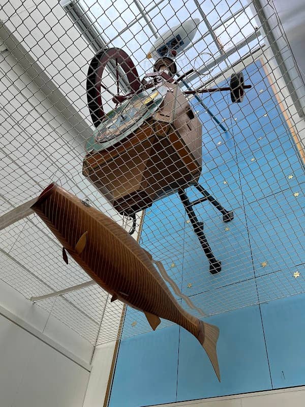 Wishing Fish Clock - Image 2
