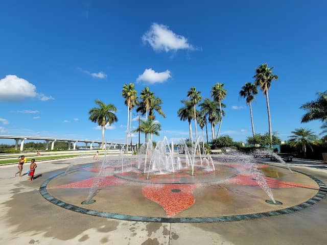Royal Palm Pointe Park - Image 2