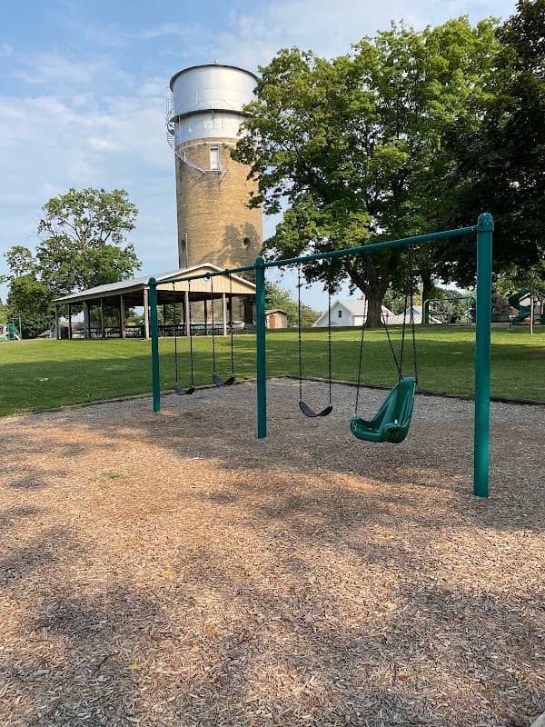 Lincoln Park - Image 1