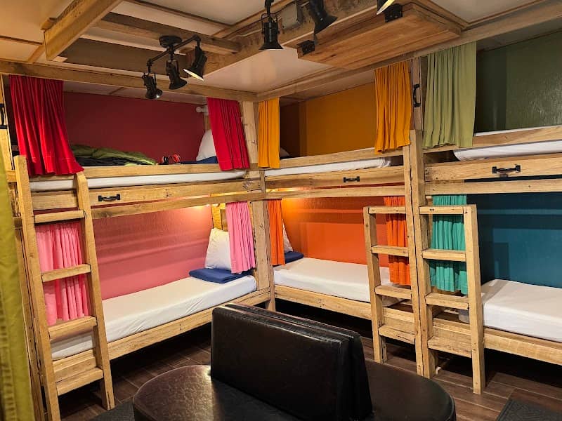 Boots Off Hostel & Campground - Image 2
